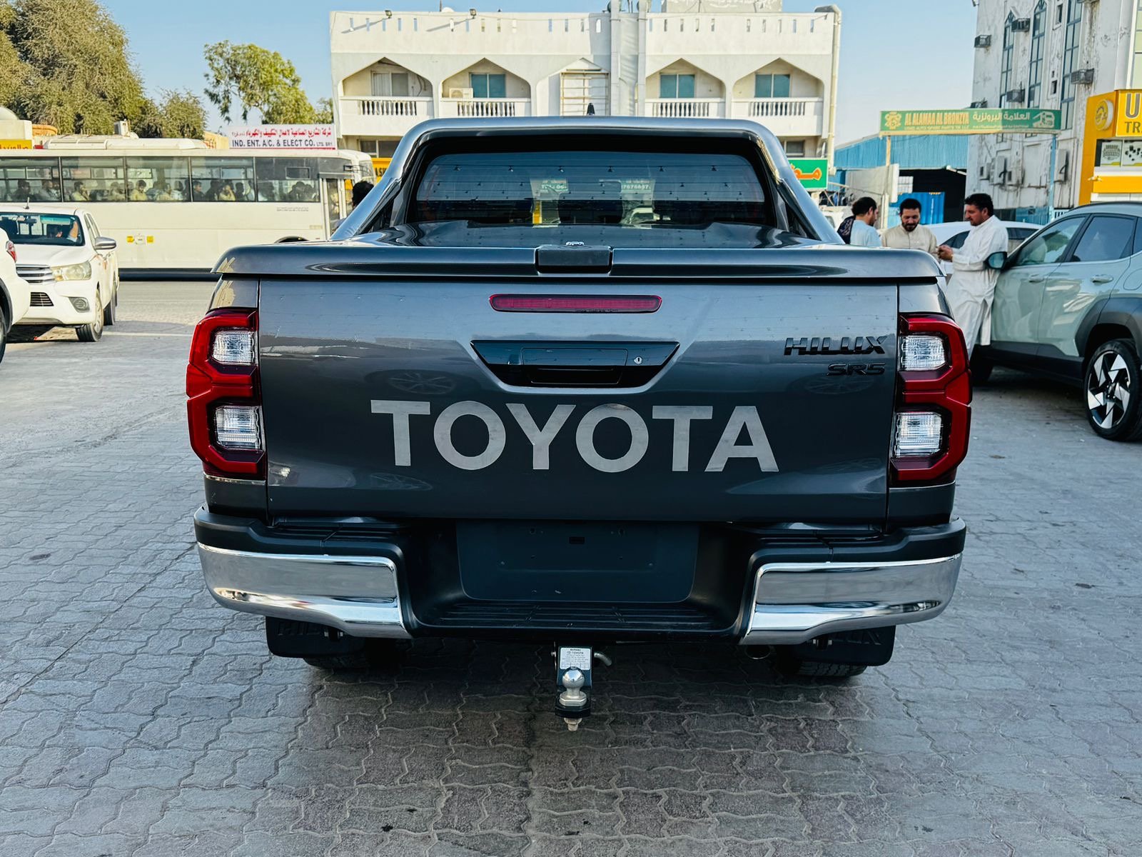 Toyota Hilux SR5 2023 Key Start Grey image